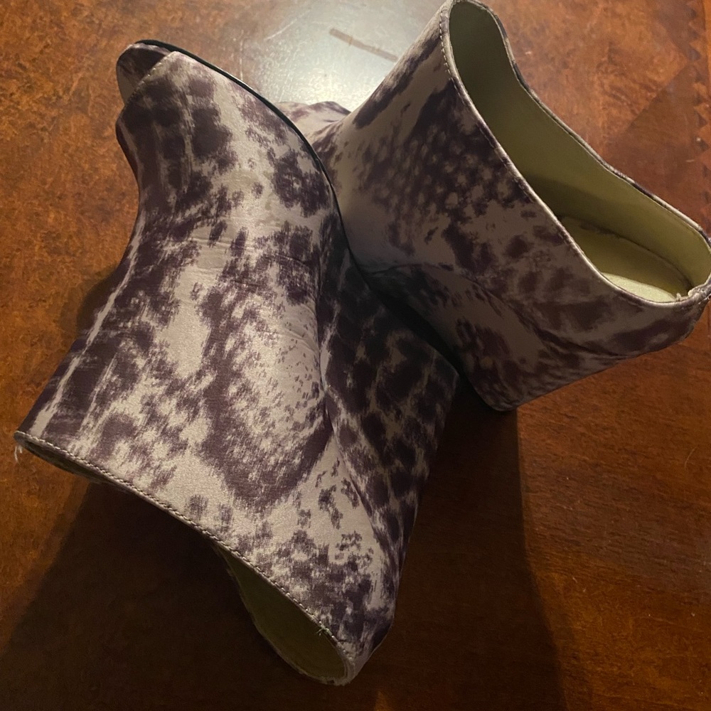 Christian Soriano Gold snake skin wedges
